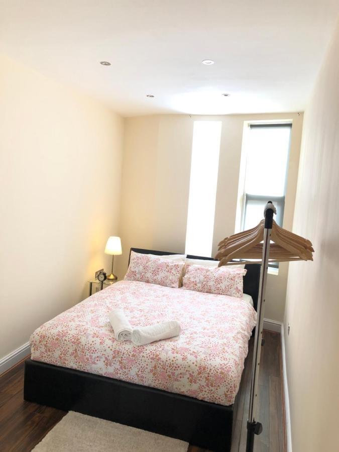 Apartmán Greater London Holiday Let @ Hanwell Exteriér fotografie