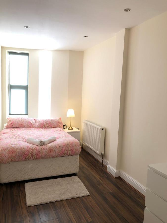 Apartmán Greater London Holiday Let @ Hanwell Exteriér fotografie